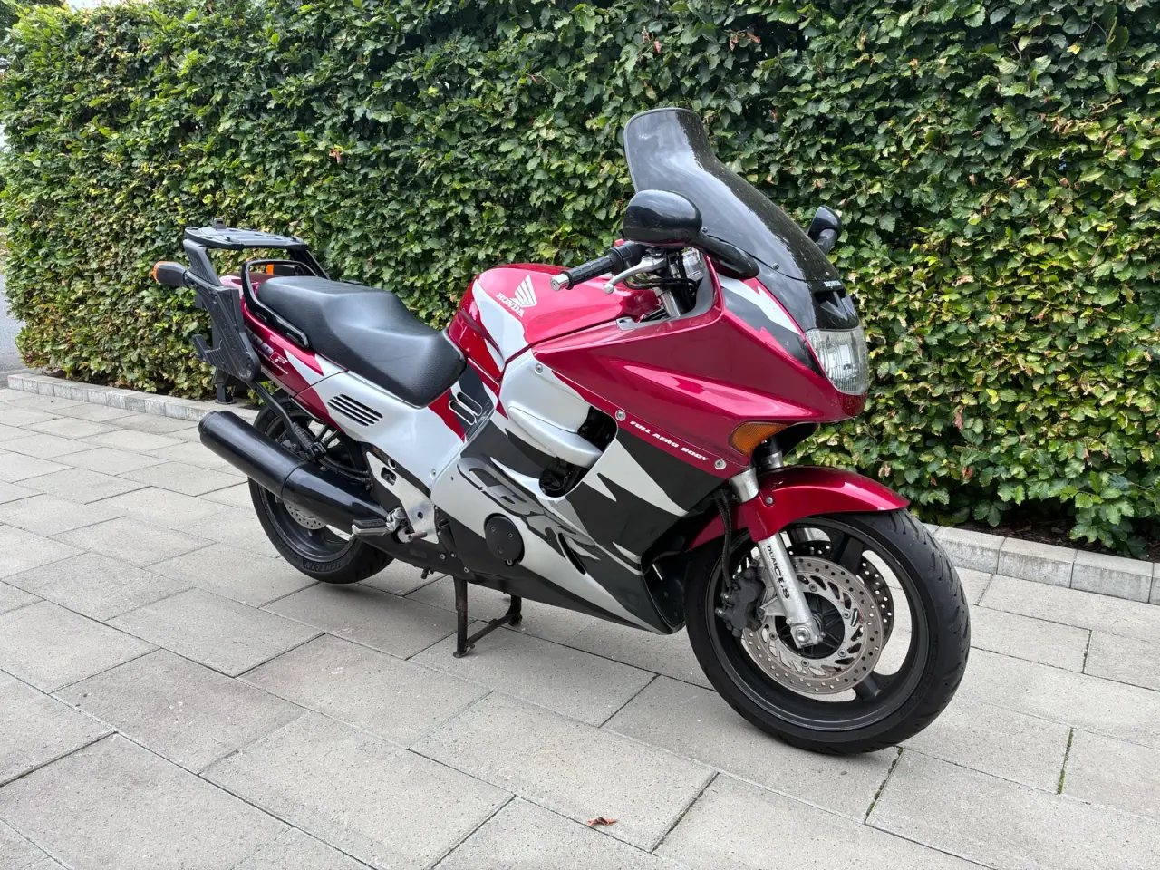 Billede 3 - Velholdt Honda Cbr 1000f 