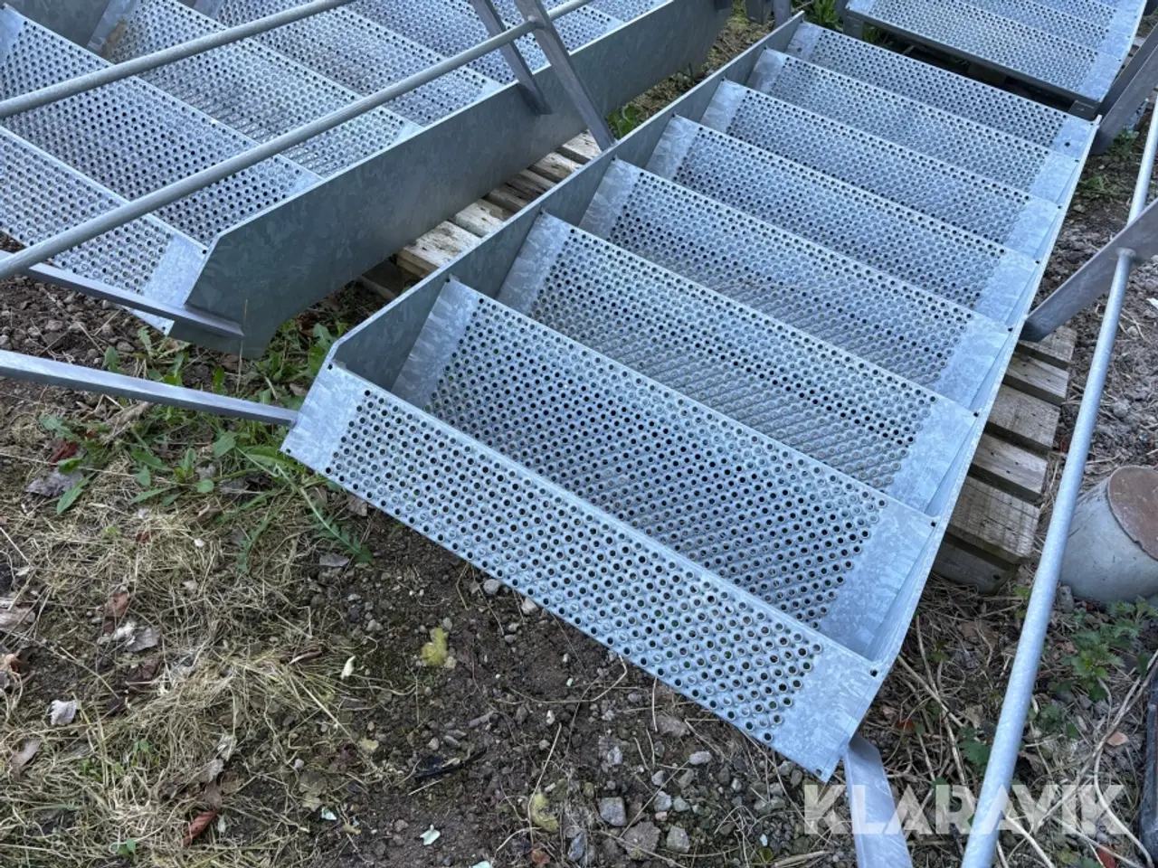 Billede 7 - Ståltrapper og gangbro galvaniseret med 1 gangbro 5 trapper