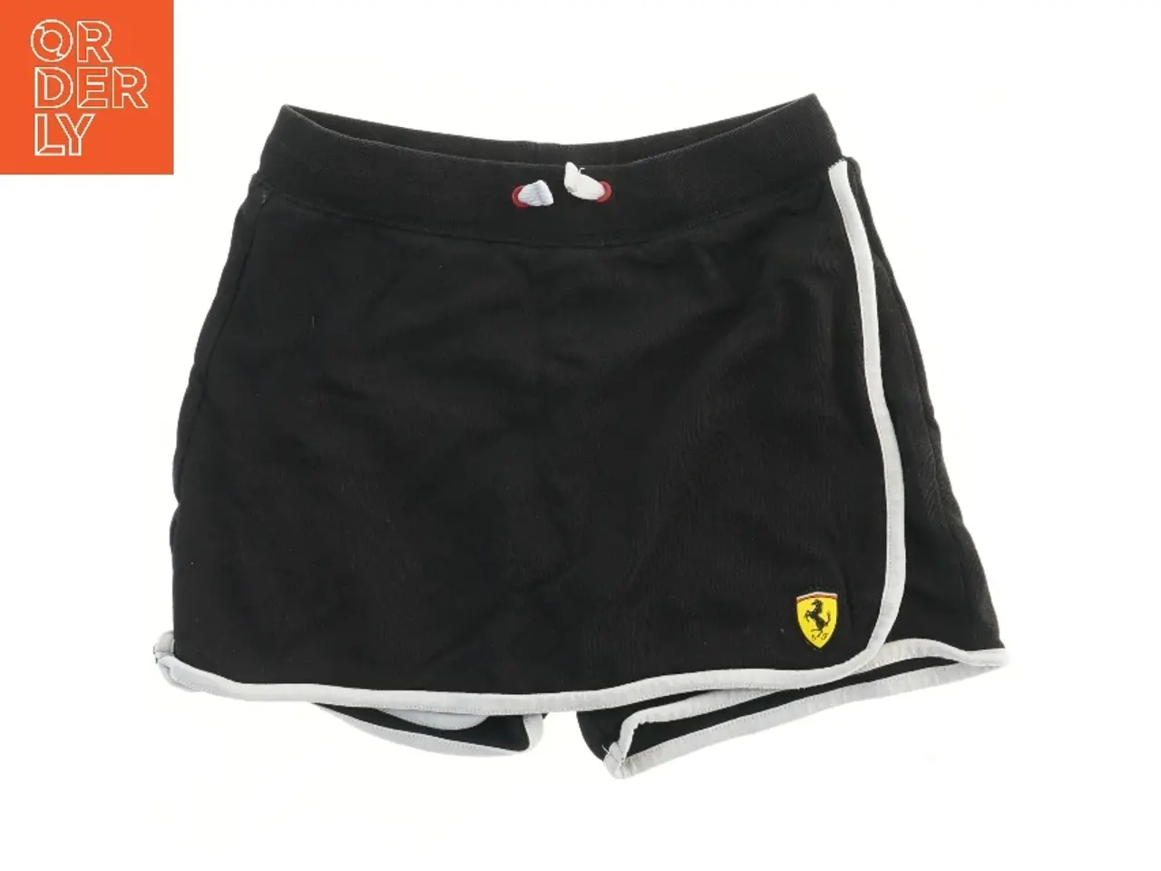 Billede 1 - Ferrari shorts med logo (str. 29,5x30,5 cm)