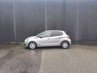 Peugeot 208 1,2 PureTech Like+ 82HK 5d