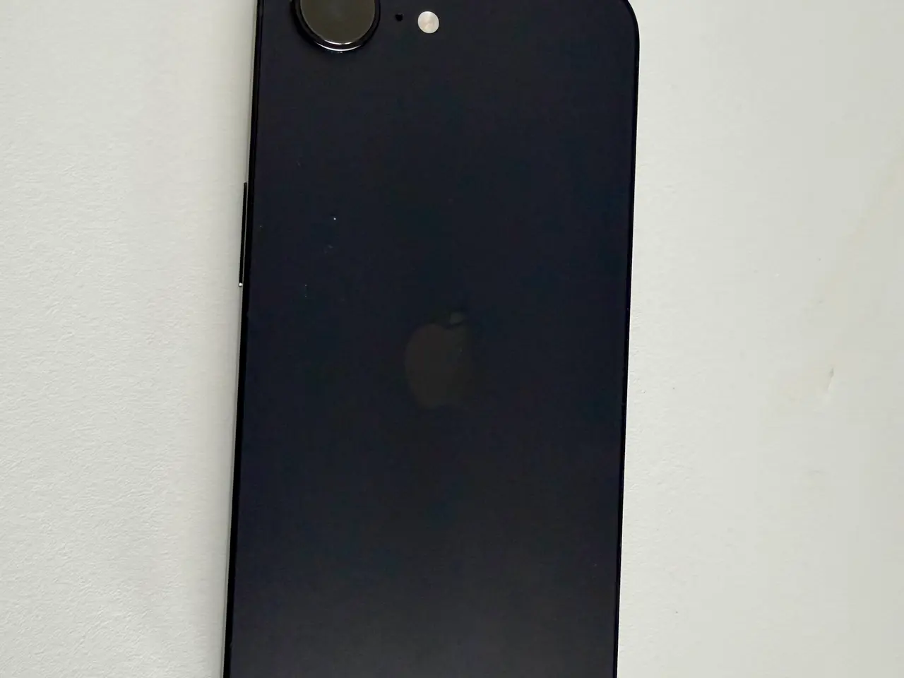 Billede 2 - Lækker telefon med tilbehør