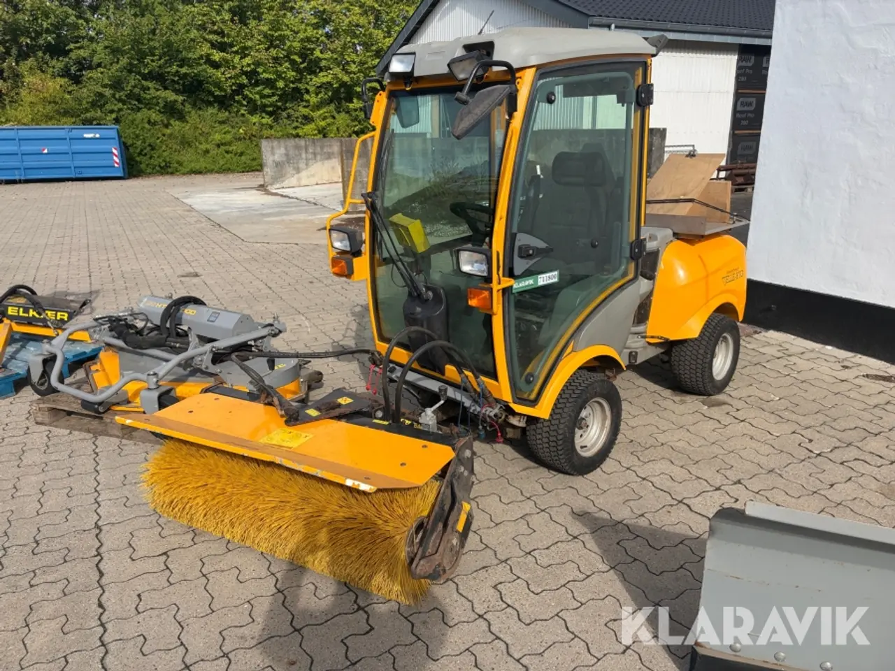 Billede 2 - Redskabsbærer Stiga Titan 740 DCR 4WD med tilbehør