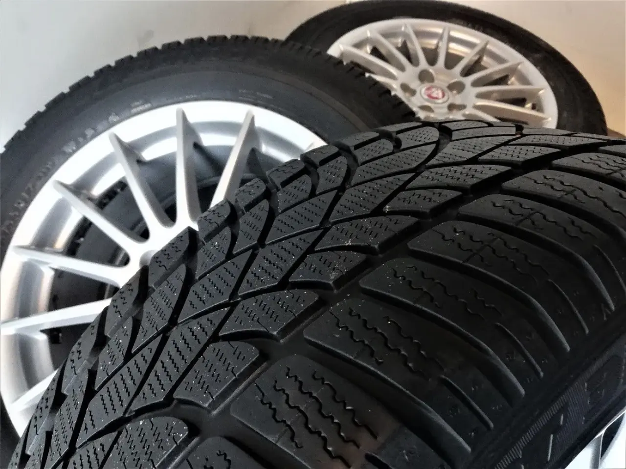 Billede 5 - 5x108 17" ET49 Jaguar Libra vintersæt ink. TPMS