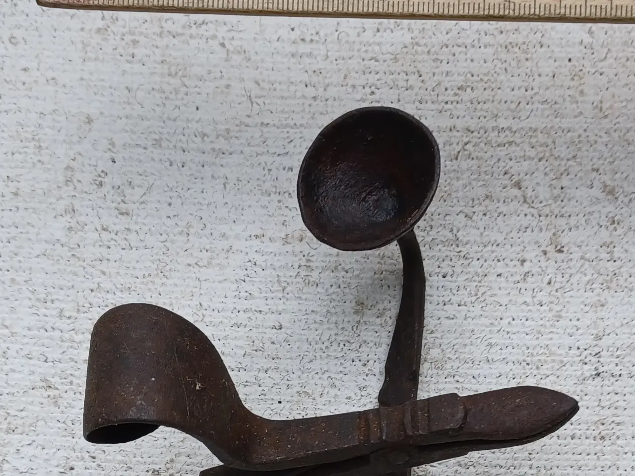 Billede 1 - Antik nålepudeklemme, smedejern.