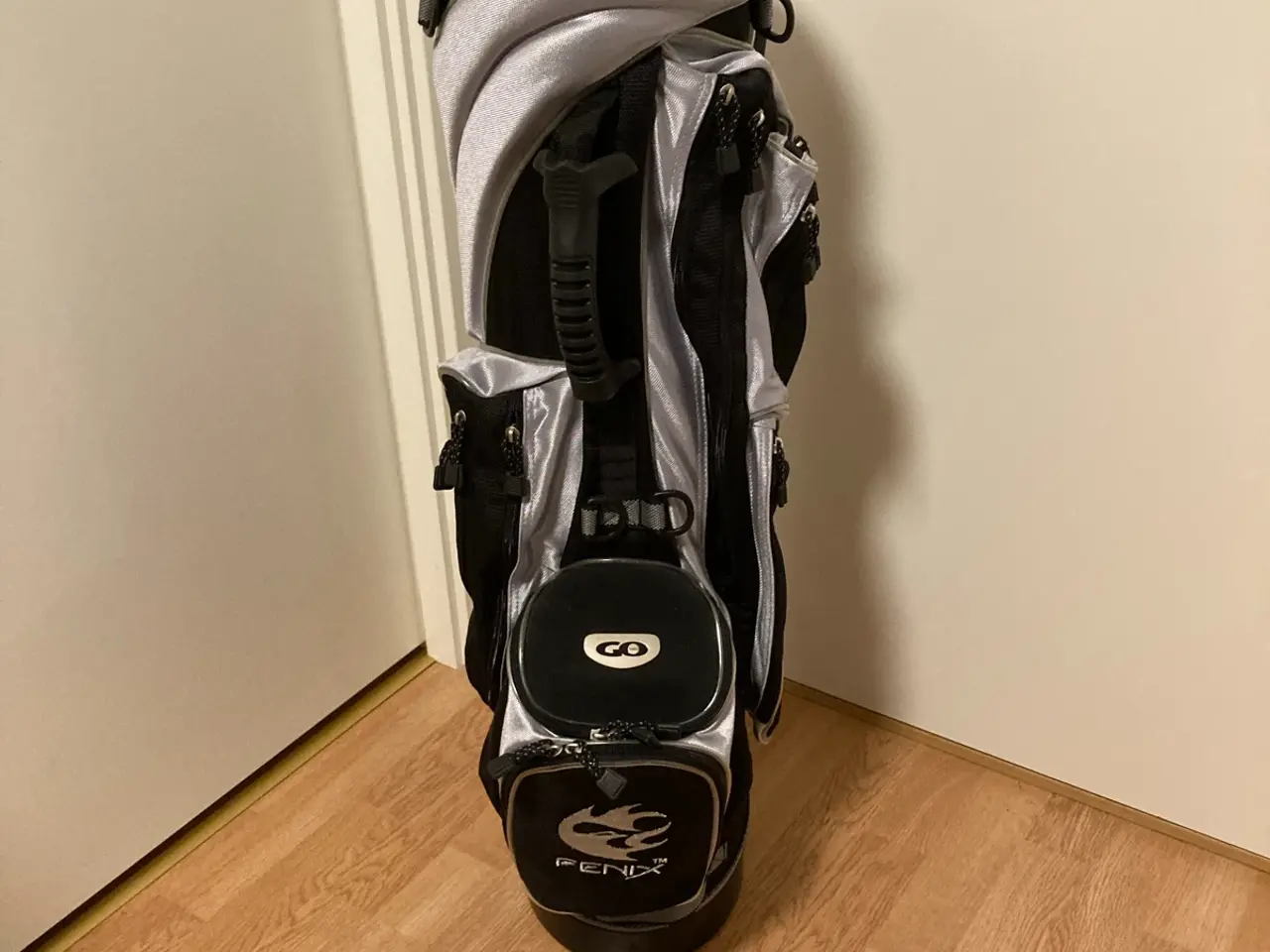 Billede 2 - GOLF BAG ( HØJDE 88 CM )
