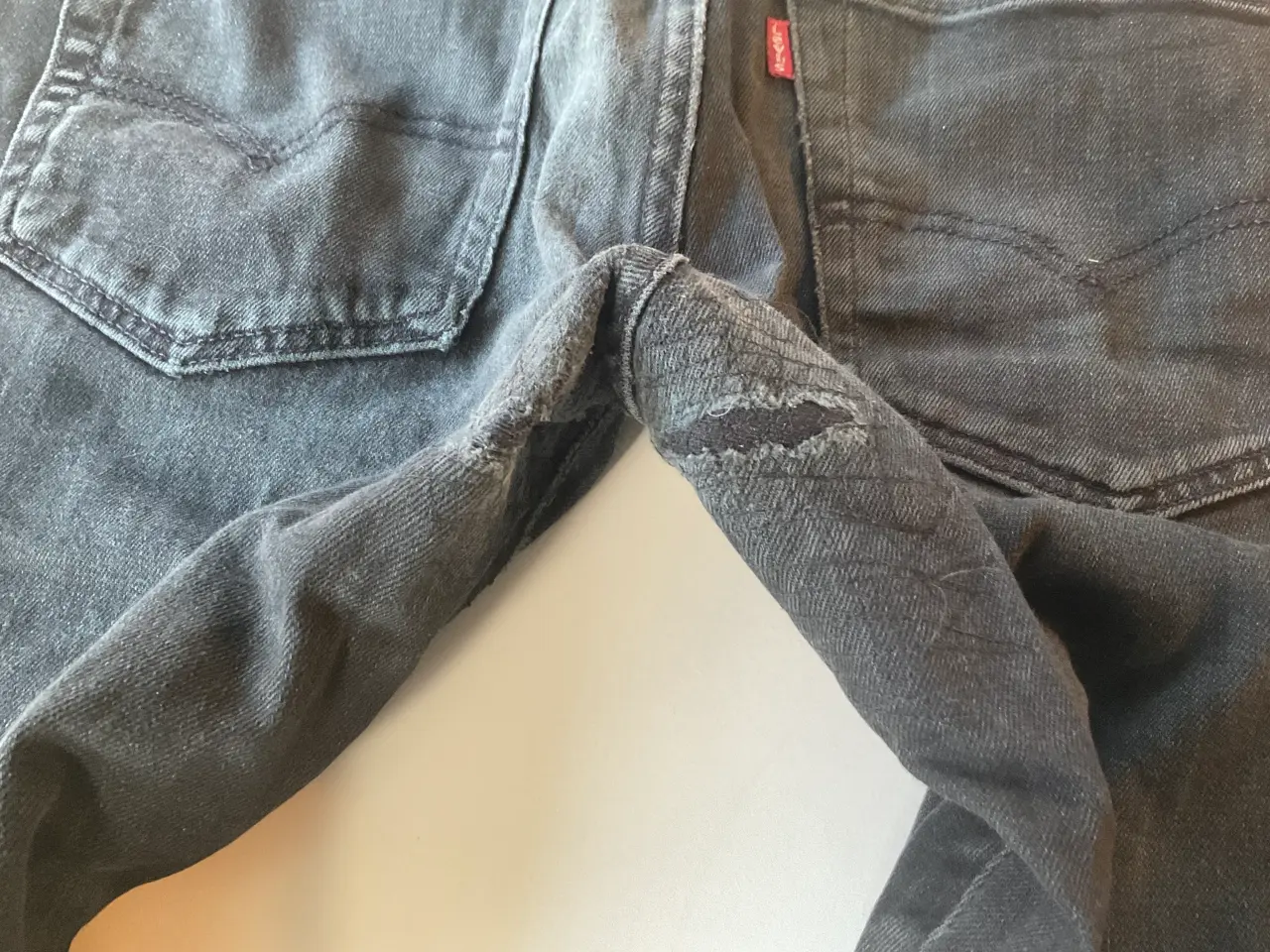 Billede 6 - Slidte sorte Levi’s