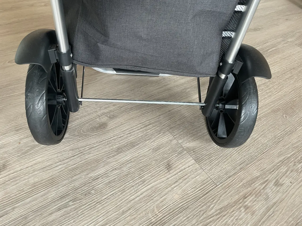 Billede 3 - God indkøbsvogn / shopper med hjul