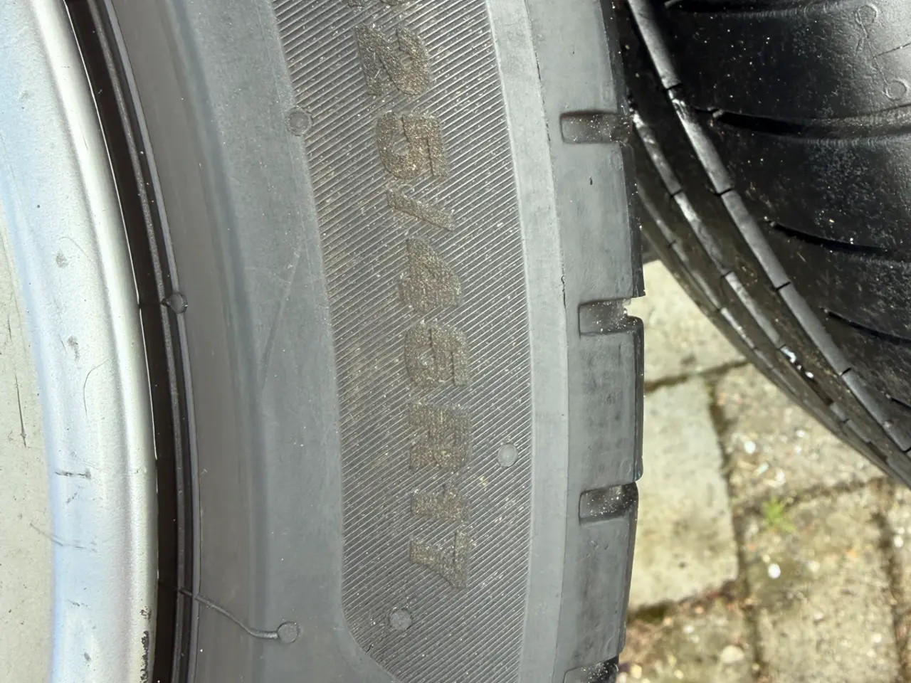 Billede 3 - Originale 17" Volvo alufælge m. premium Bridgeston