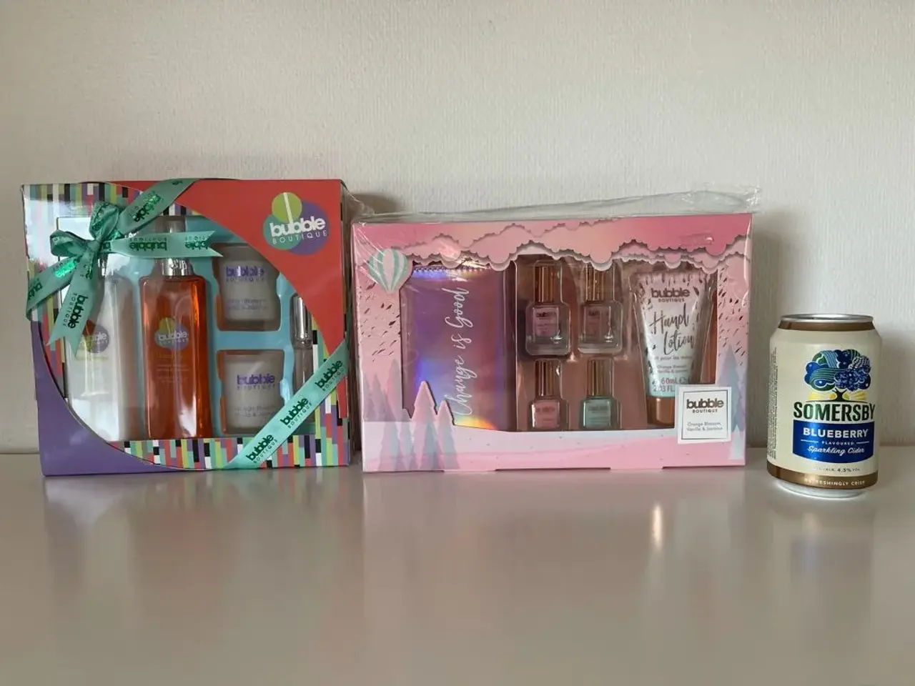 Billede 8 - To lækre Bubble Boutique bade og negle sæt