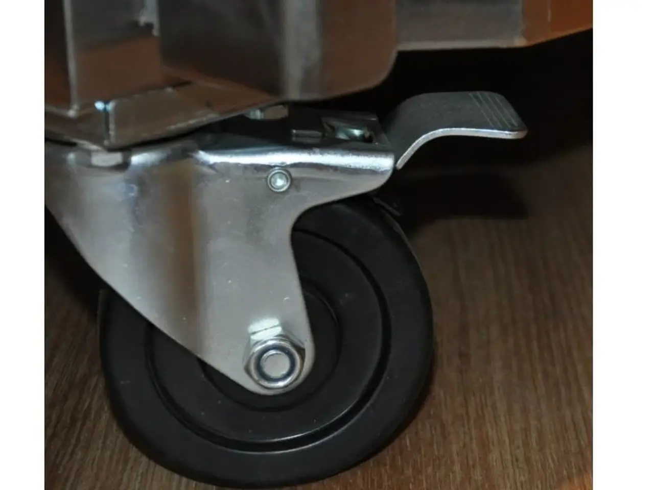 Billede 3 -  Industrifryseskab 1200 L – statisk – rustfri stål