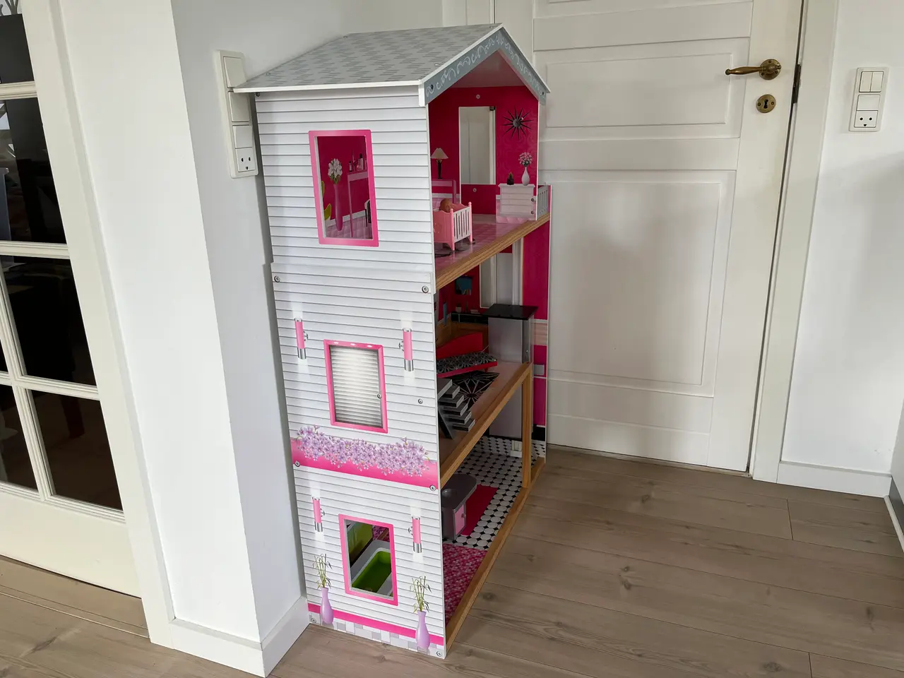 Billede 6 - Barbiehus, Barbiedukkehus