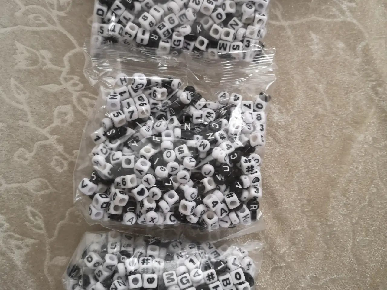 Billede 3 - 1500 Perler (Bogstaver og Tal)