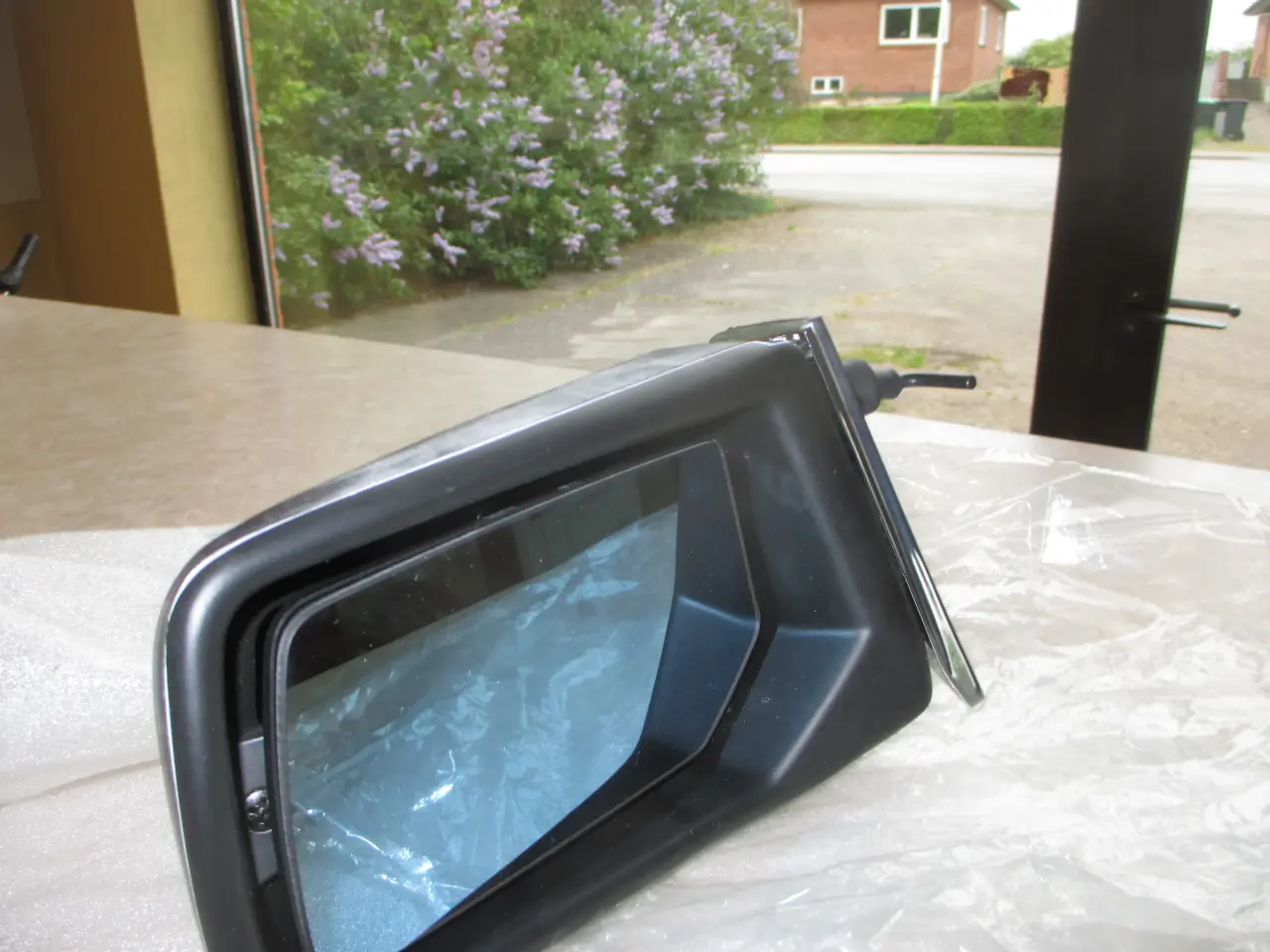 Billede 1 - H side spejl Mercedes / 8
