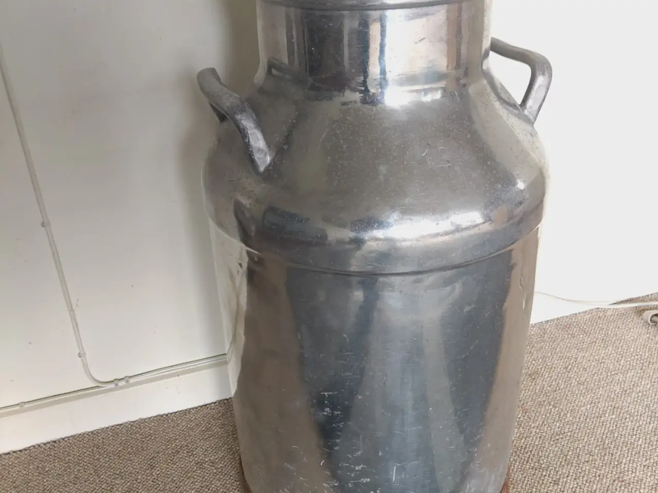 Billede 1 - Mælkejunge 40 liter i metal med låg