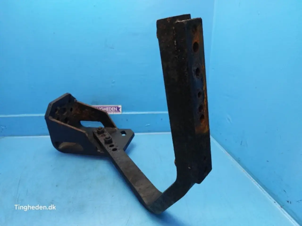 Billede 13 - Case Farmall 95A Hjulskærm Beslag L. 84606297