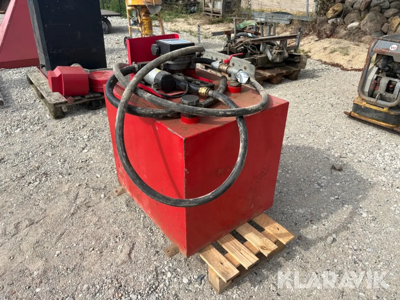Billede 1 - Dieseltank Smede og Beholderfabrik C 235 liter med pistol