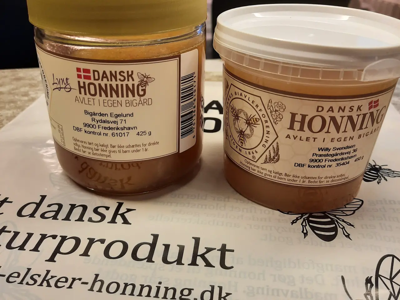 Billede 3 - Honning fra egen bigård.