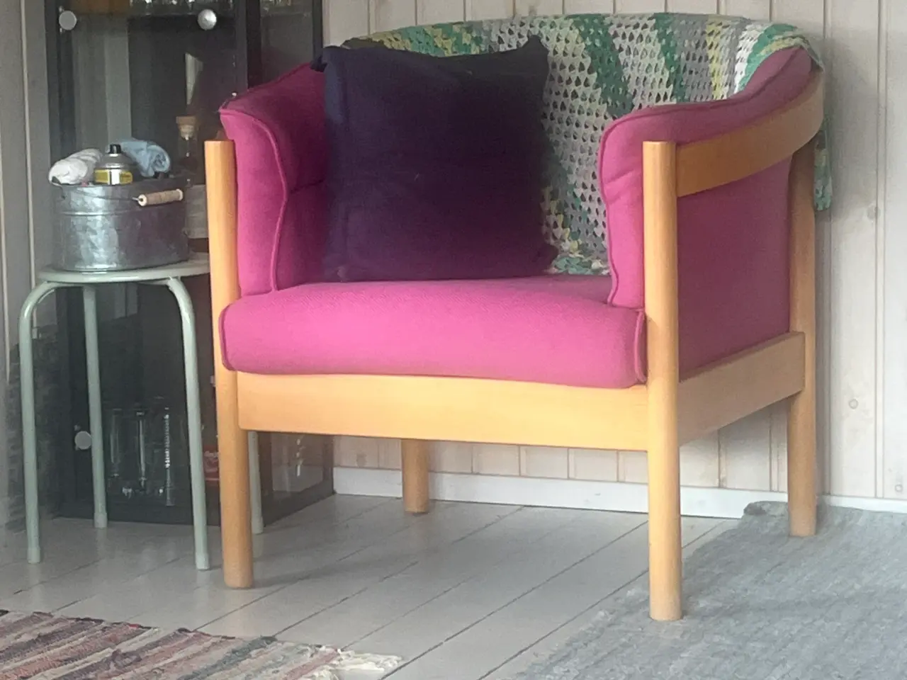 Billede 1 - Sofa og to stole
