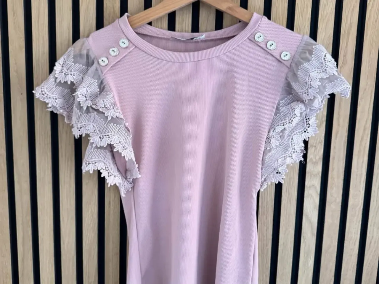 Billede 1 - T-shirt