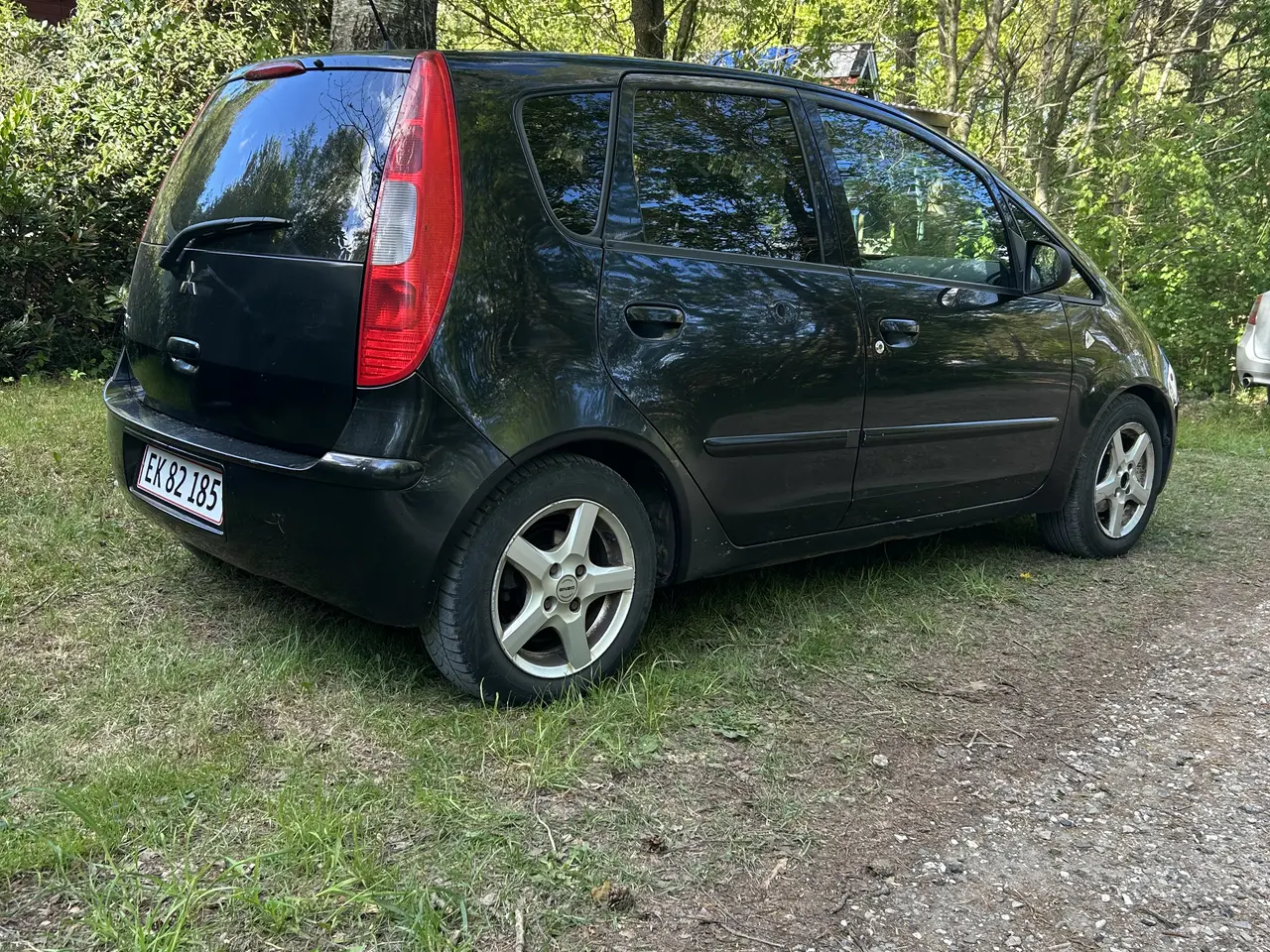 Billede 3 - Mitsubishi Colt med syn og plader