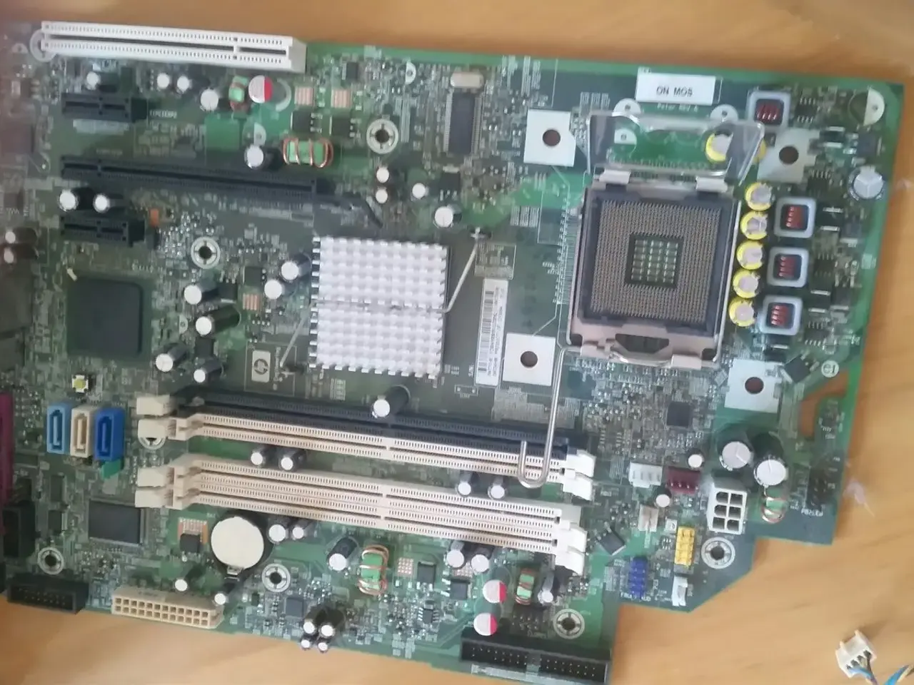 Billede 2 - Bundkort fra HP dc7800p inkl div dele.