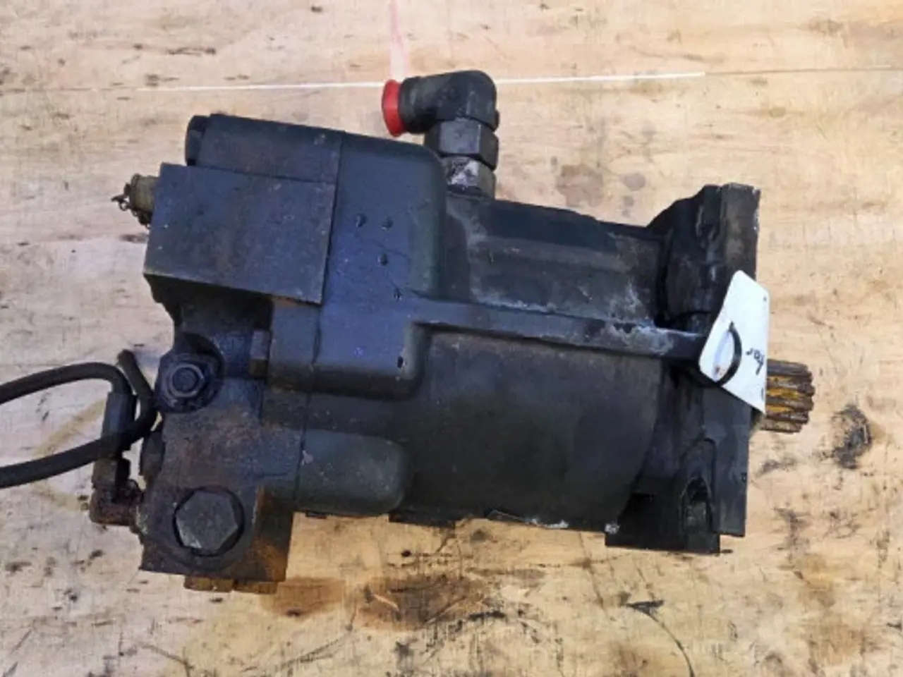 Billede 13 - New Holland CR9.90 Hydrostatmotor 84819681