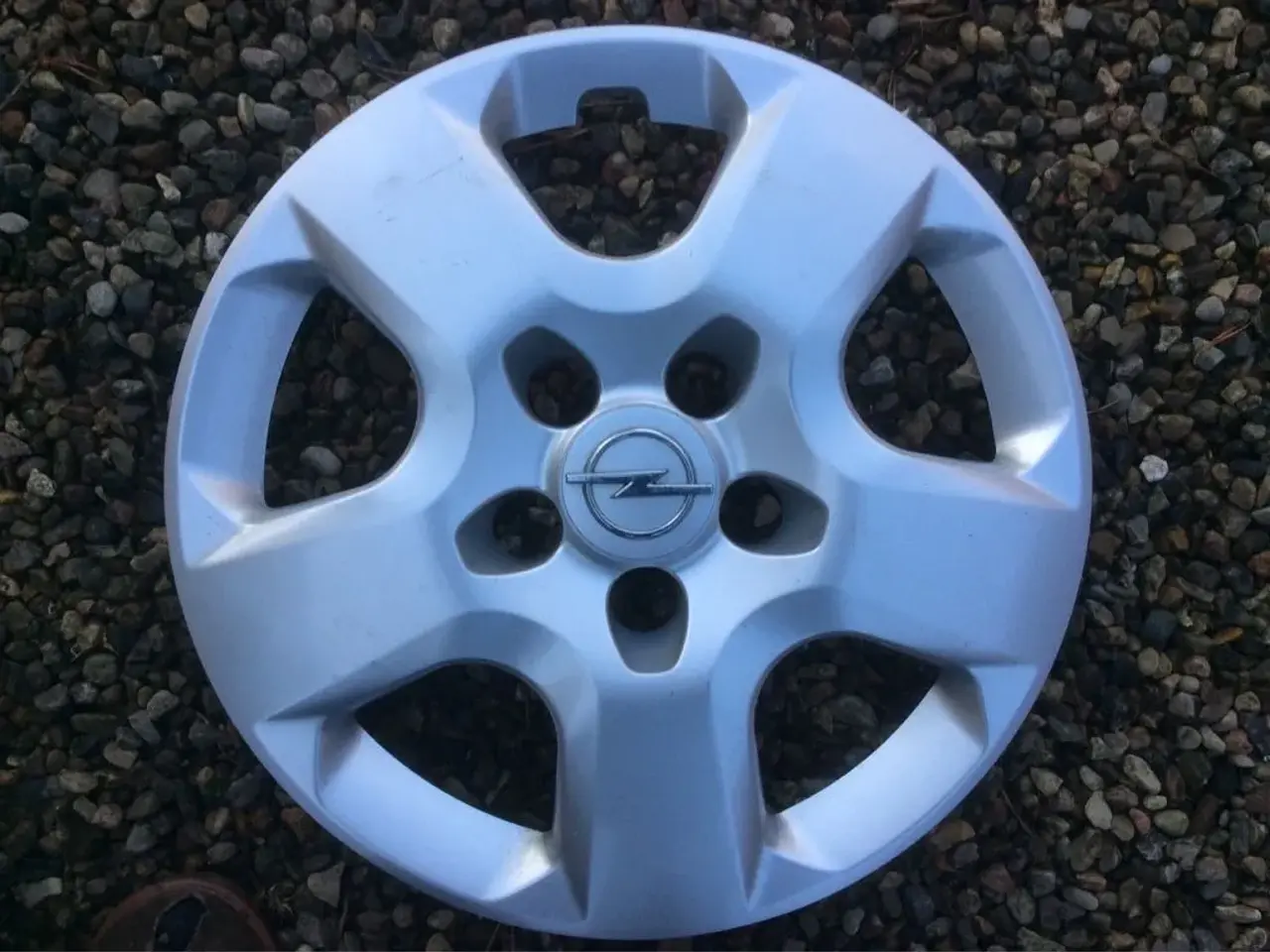 Billede 2 - Opel hjulkapsel