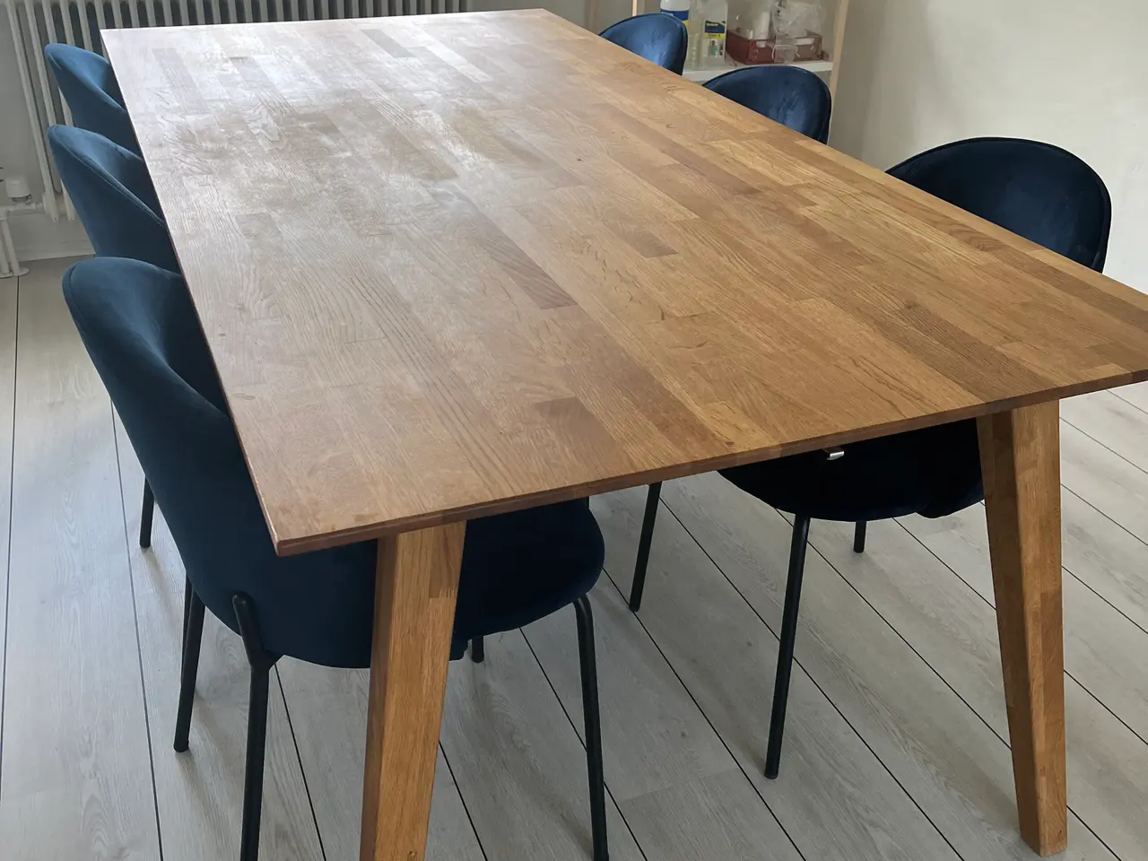 Billede 1 - Spisebord i massivt ege