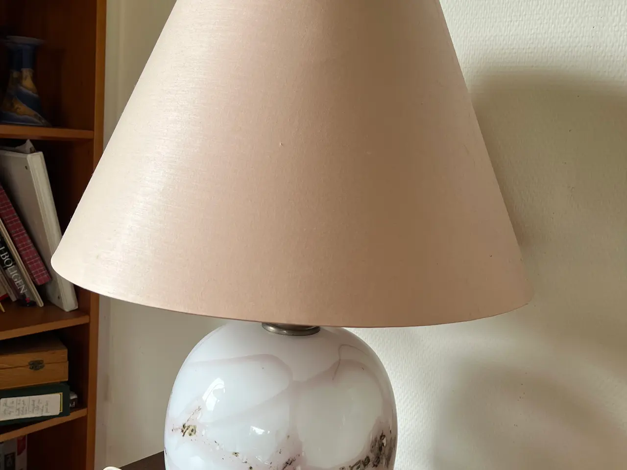 Billede 3 - 2 store Sakura Holmegaard bordlamper, rosa nuance