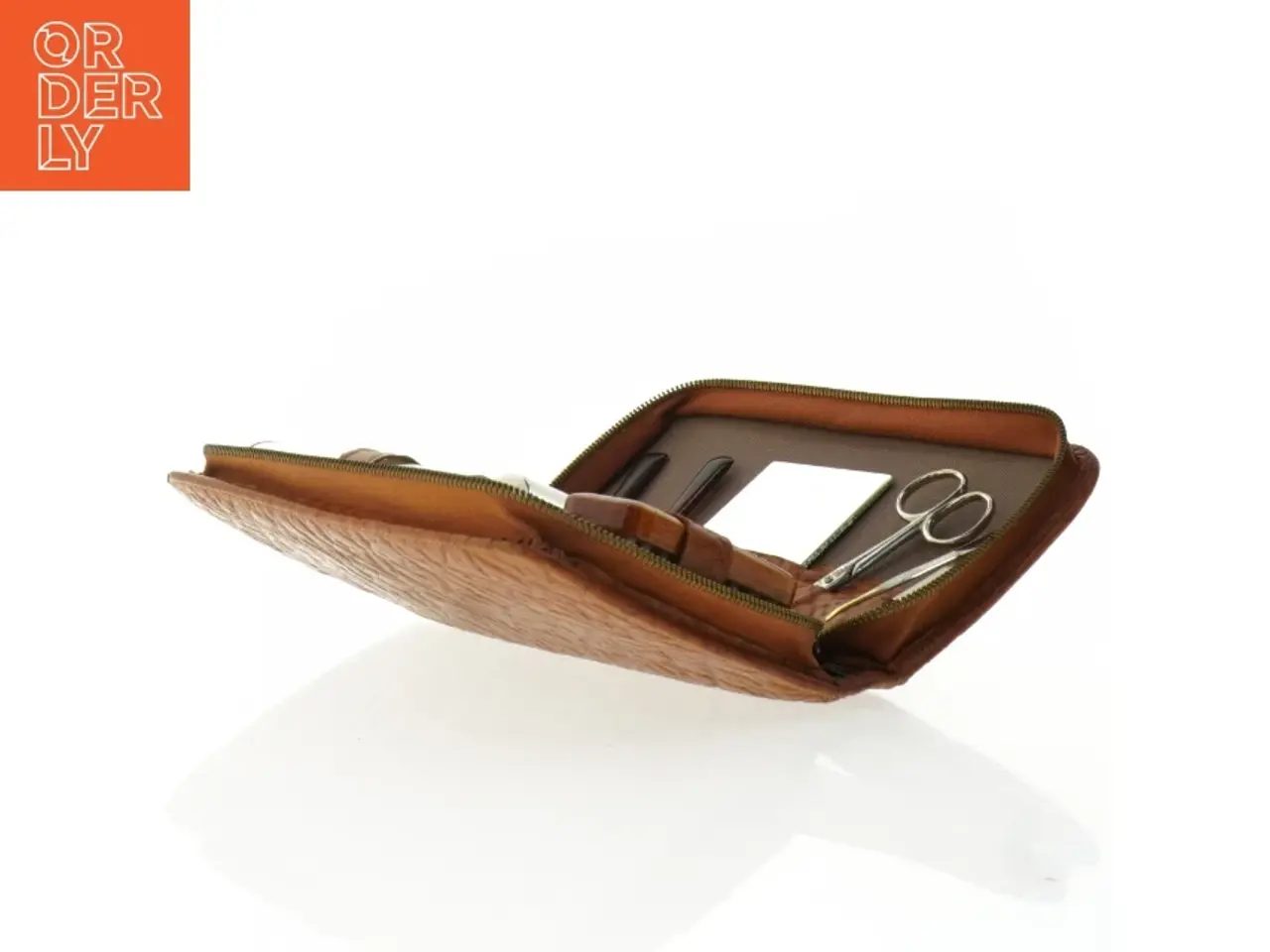 Billede 3 - Manicure sæt i etui (str. 24 x 14 cm)