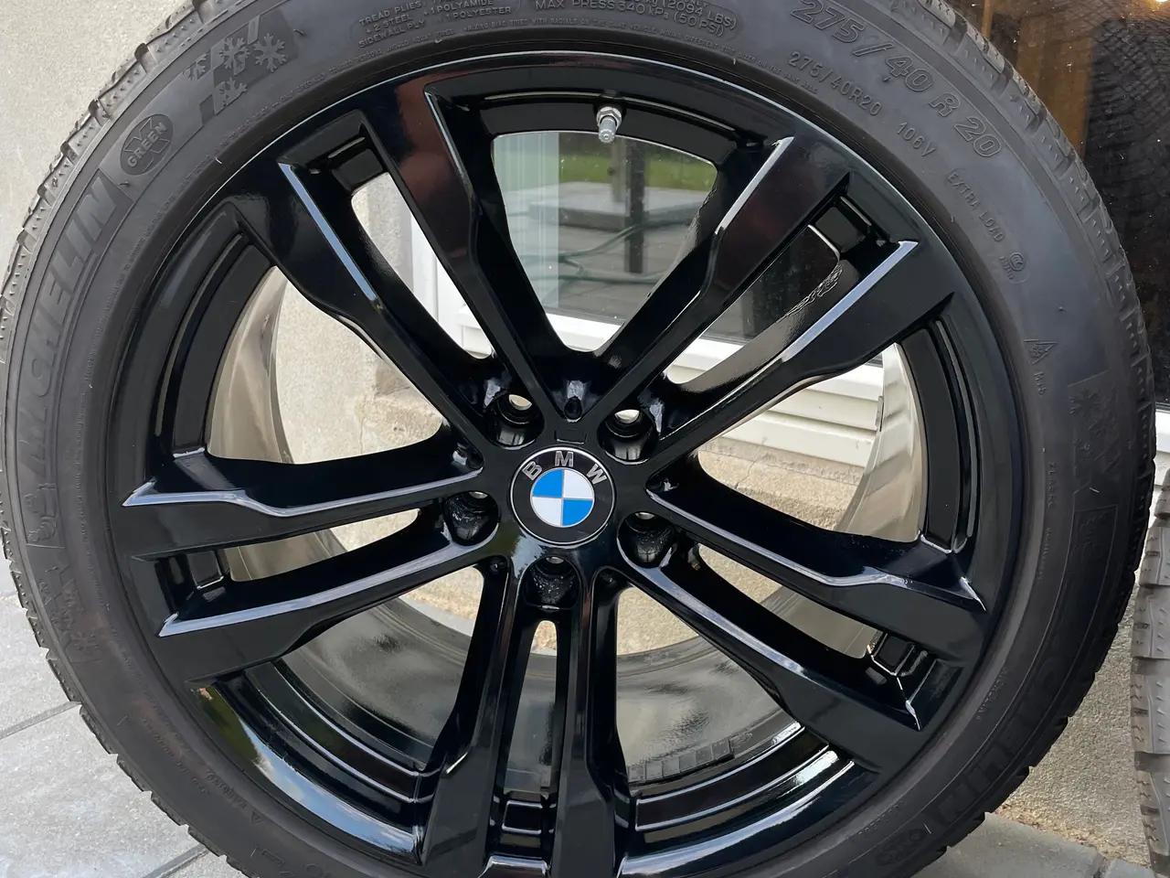 Billede 2 - BMW fælge m/nye vinterdæk