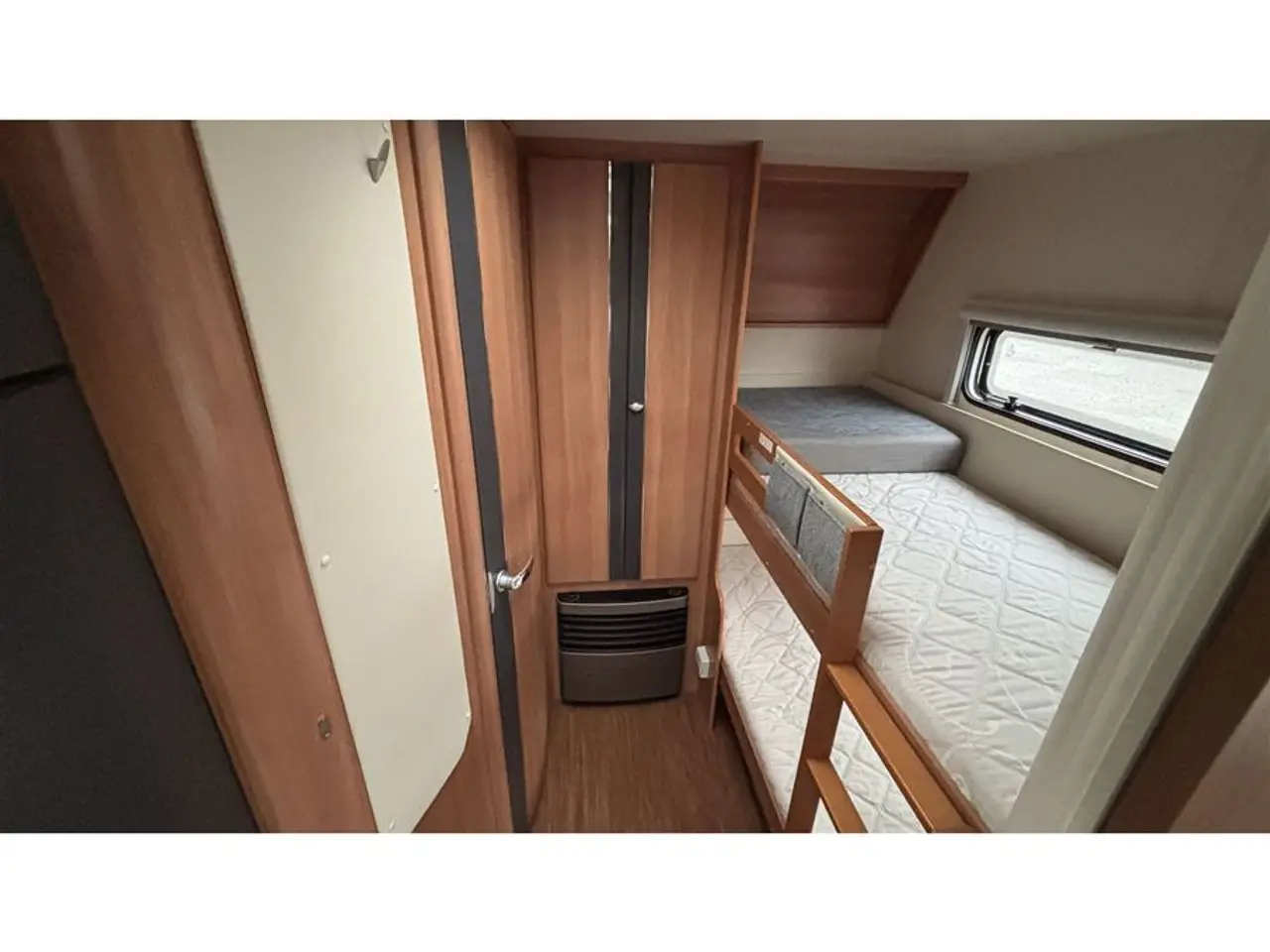 Billede 5 - 2013 - Hobby De Luxe 545 KMF   Pæn og velholdt campingvogn