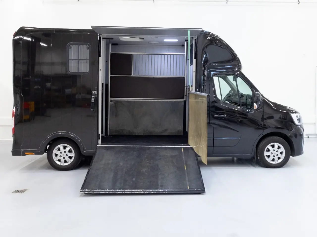 Billede 10 - Renault Master IV T35 2,3 dCi 180 L2 Chassis aut.