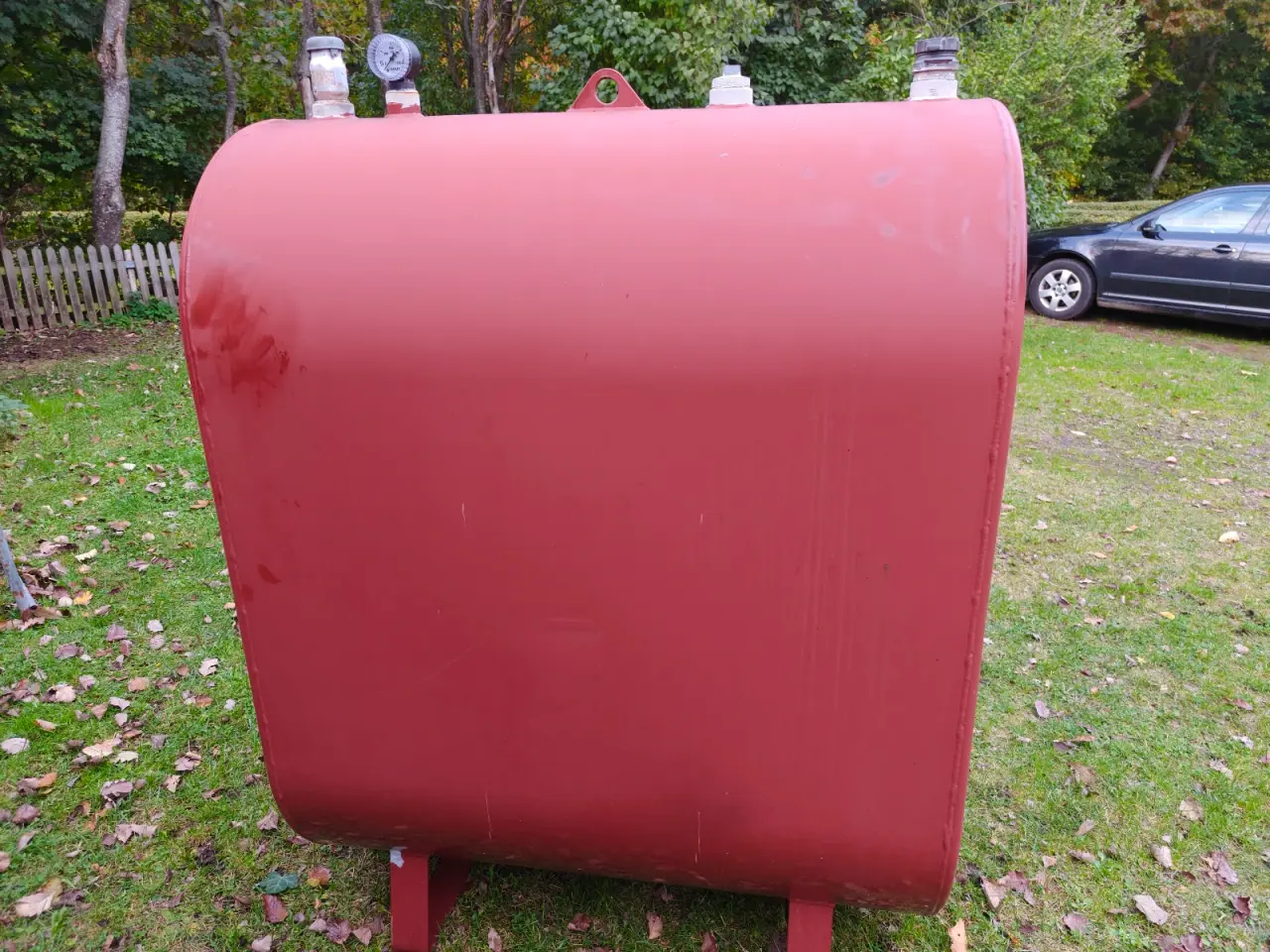 Billede 1 - Olietank 1200 l