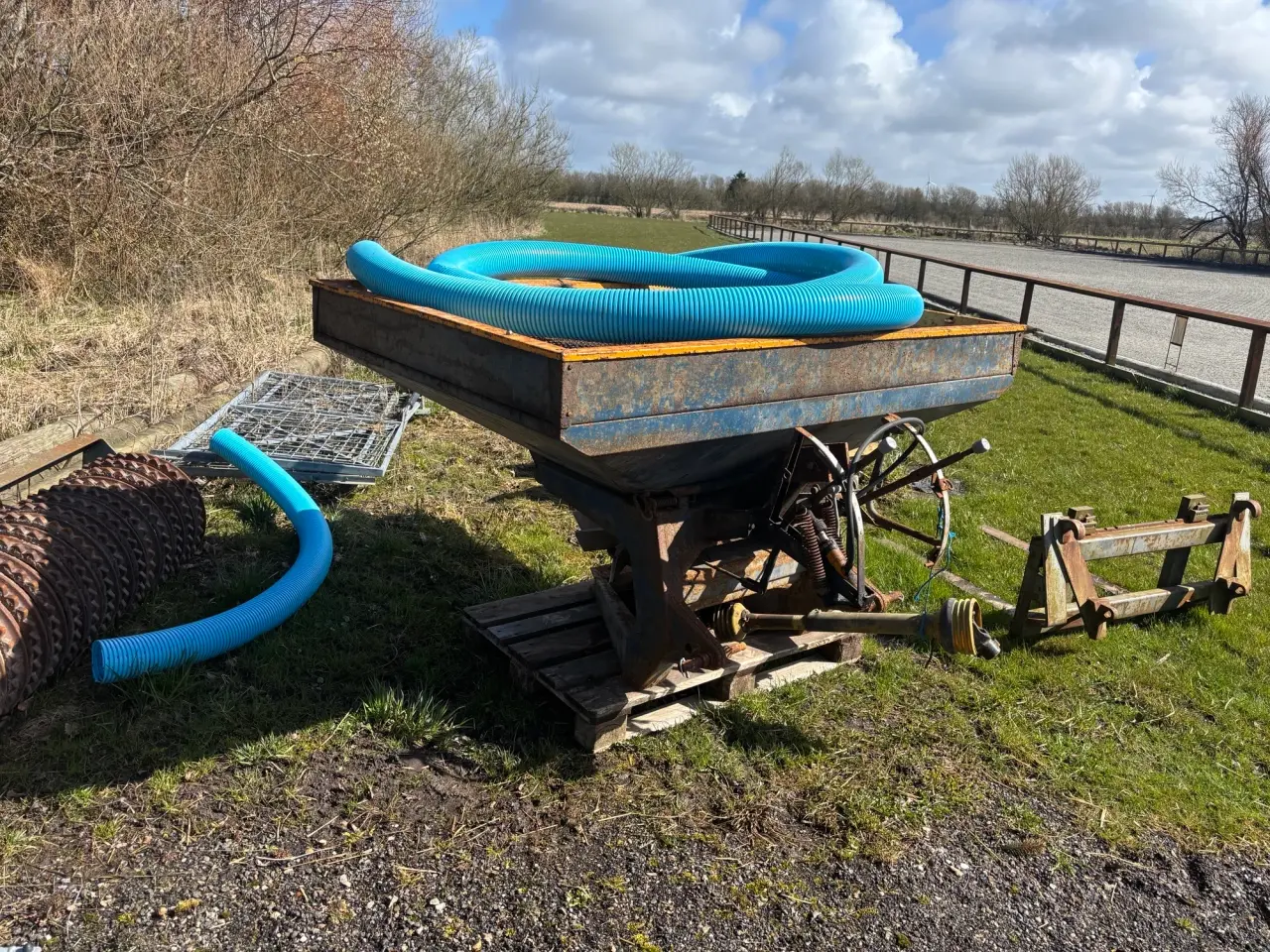 Billede 4 - Bøgballe BL1000 gødningsspreder med hydraulik