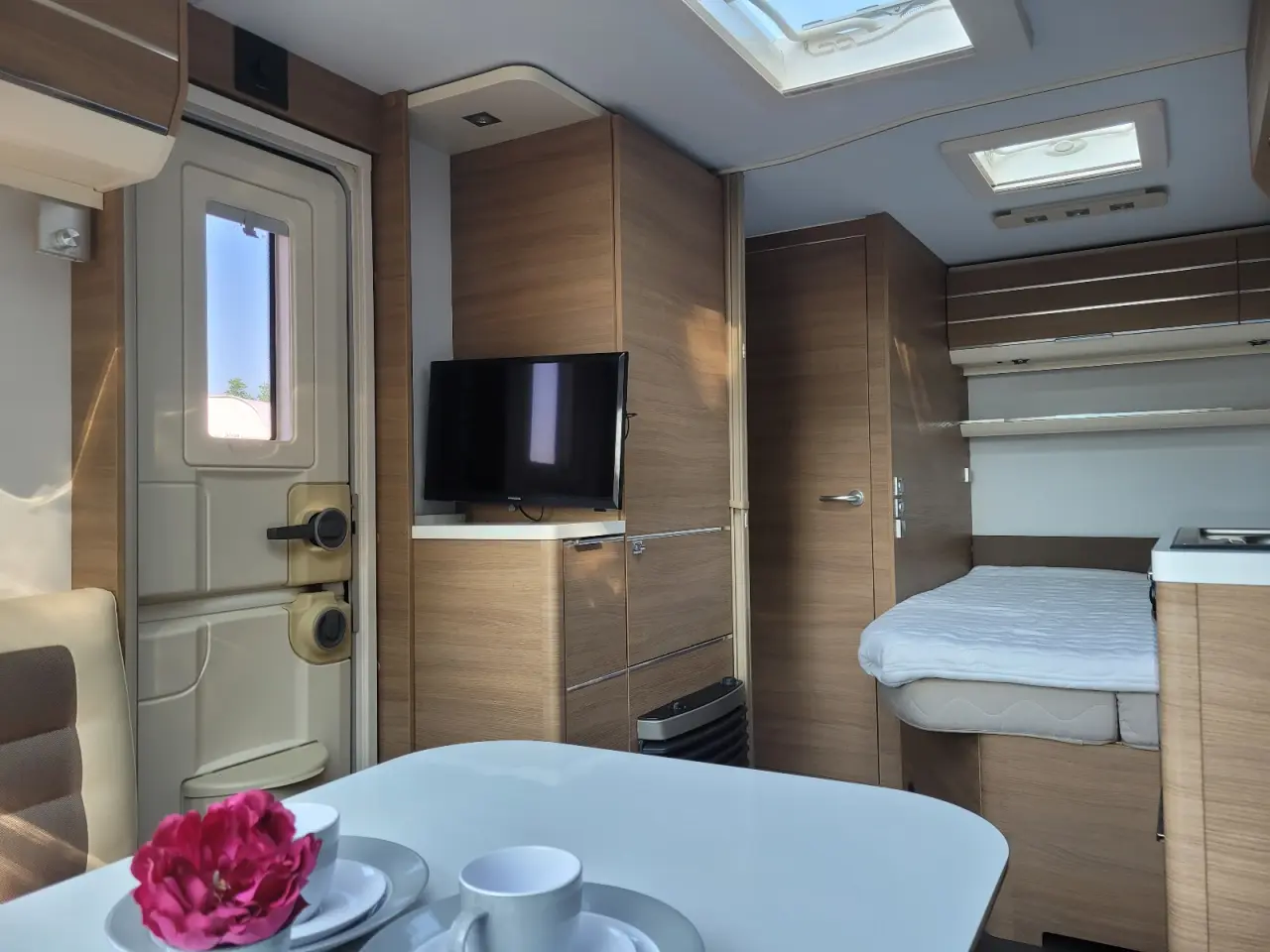 Billede 9 - 2018 Adria 472 flot..dobbeltseng