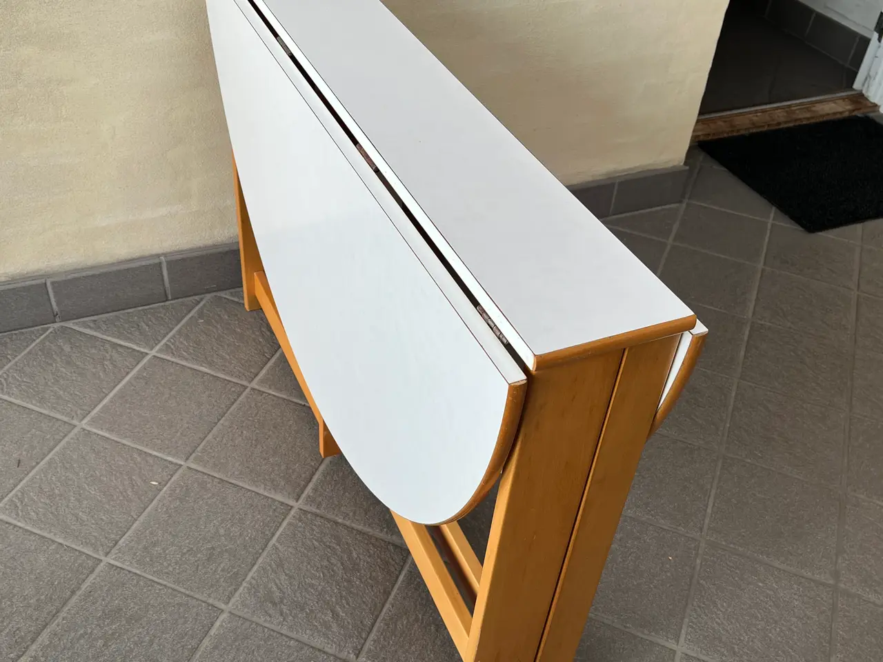 Billede 3 - Bord oval. Sammenklappelig
