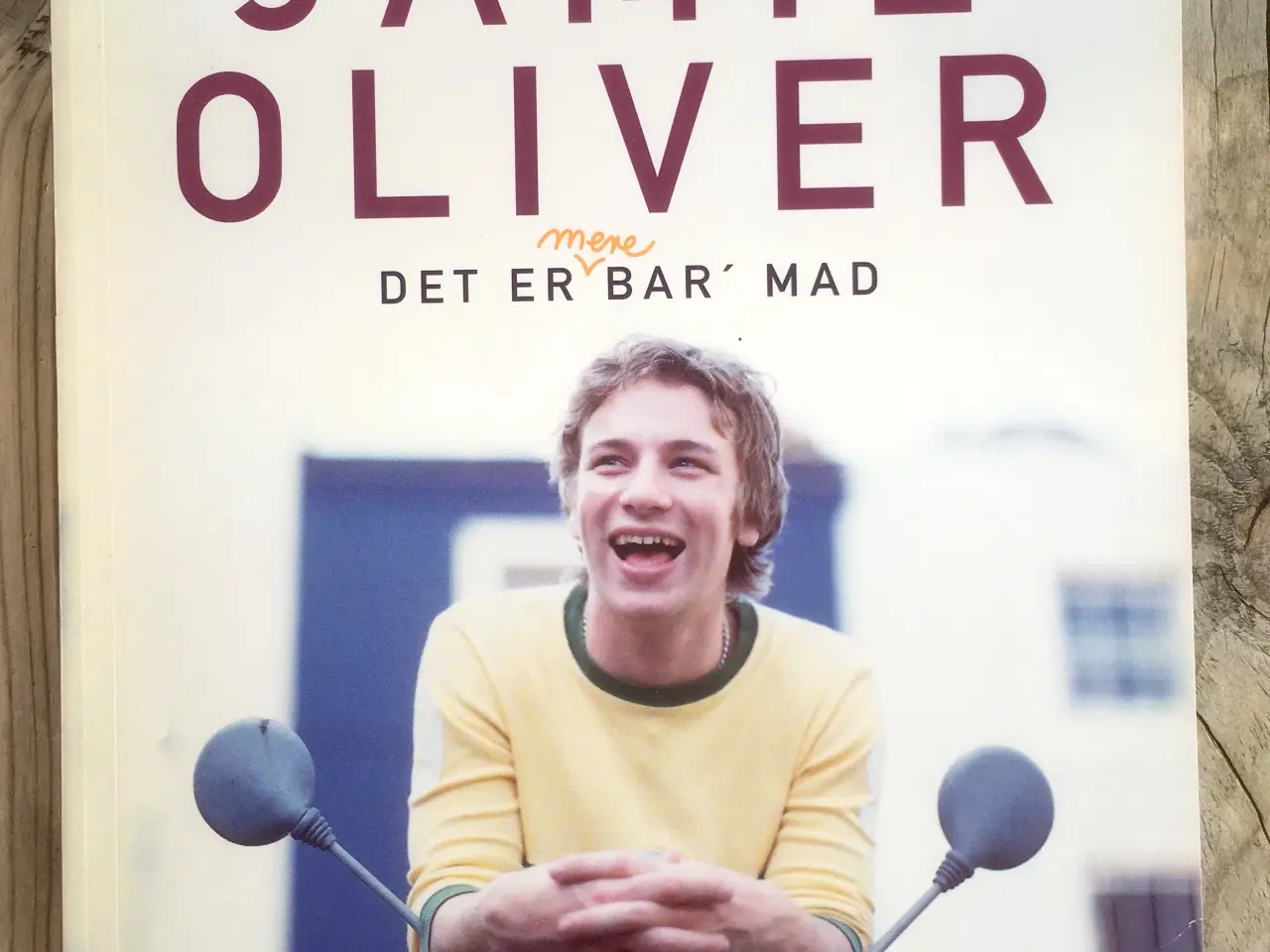 Billede 1 - 3 mad/kogebøger af Jamie Oliver – samlet 80 kr.