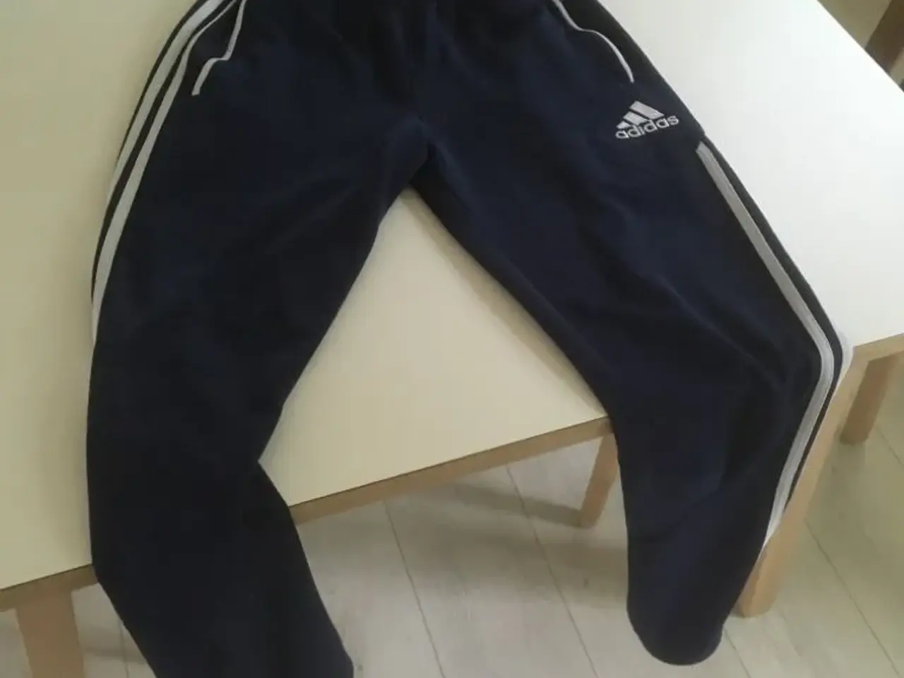 Billede 1 - Adidas træningsbukser
