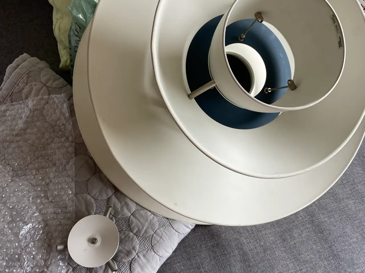Billede 9 - Louis Poulsen Charlottenborg 46 Ø den lille model
