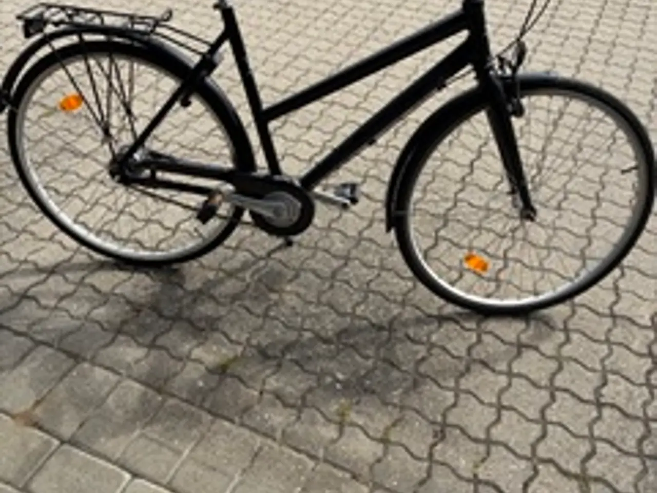 Billede 1 - En sporty damecykel i let aluminiumsstel