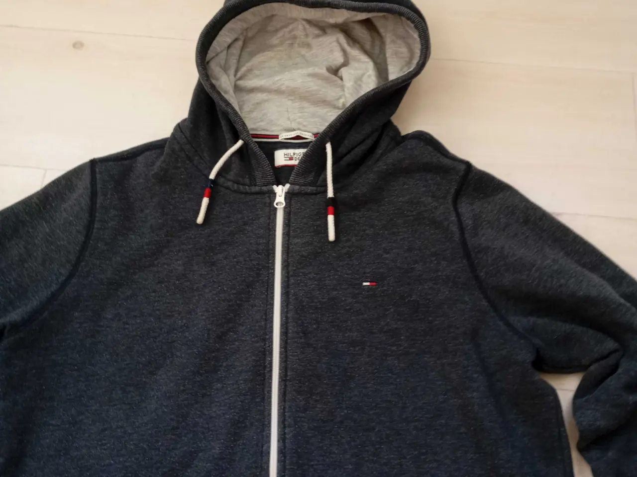 Billede 2 - Tommy Hilfiger hættetrøje. XXL