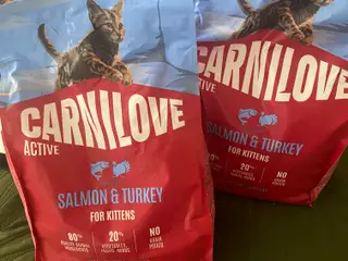Sælger Carnilove katte tørfoder.