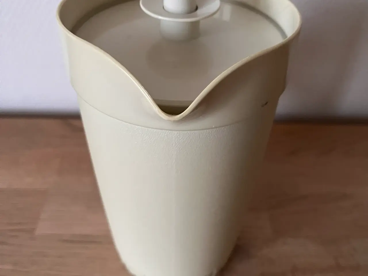 Billede 3 - Retro Tupperware kande med låg