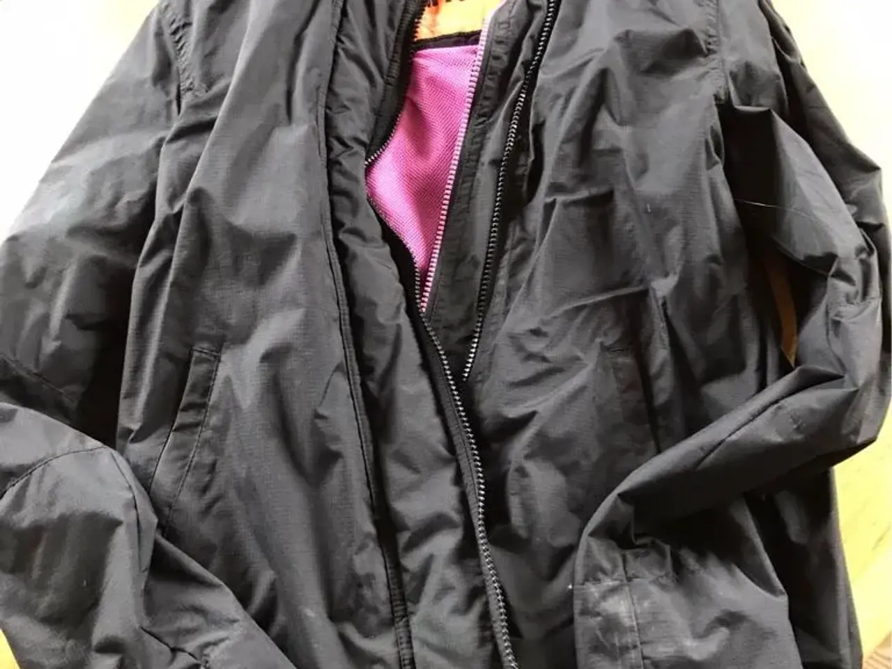 Billede 1 - Superdry jakke str m