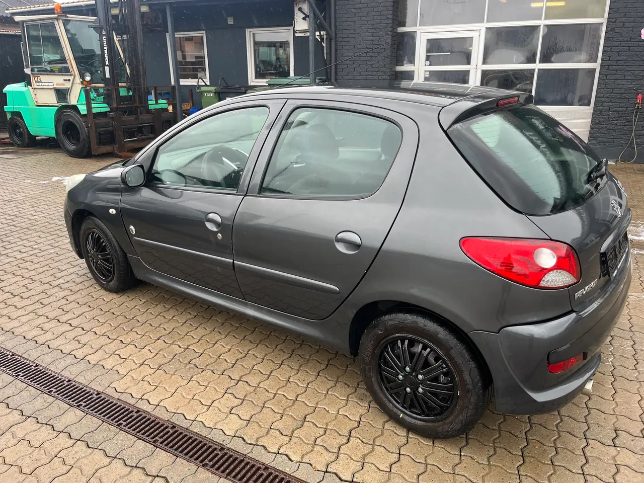 Billede 3 - Nysynet Peugeot 206+