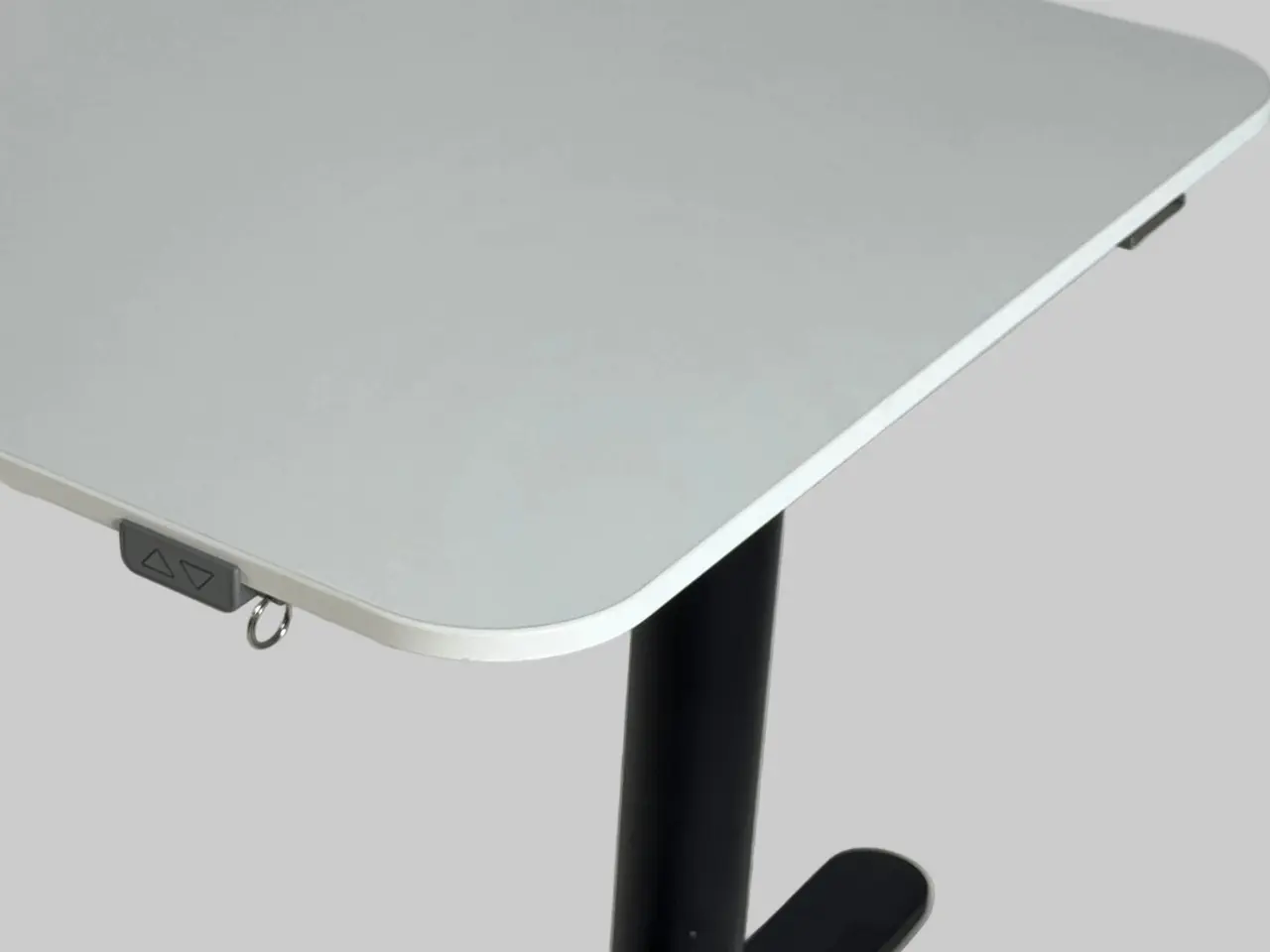 Billede 4 - IKEA BEKANT Hæve/sænkebord – Hvid/Sort Stel 120x80 cm