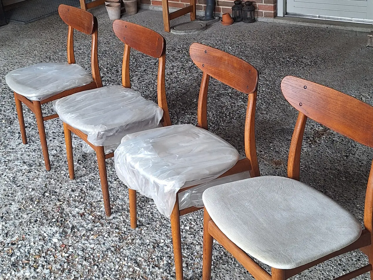 Billede 1 - Farstrup 210 teaktræ spisestuestole