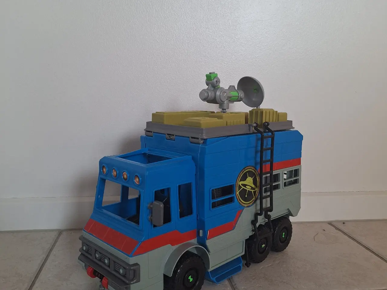 Billede 2 - Ben 10 bil