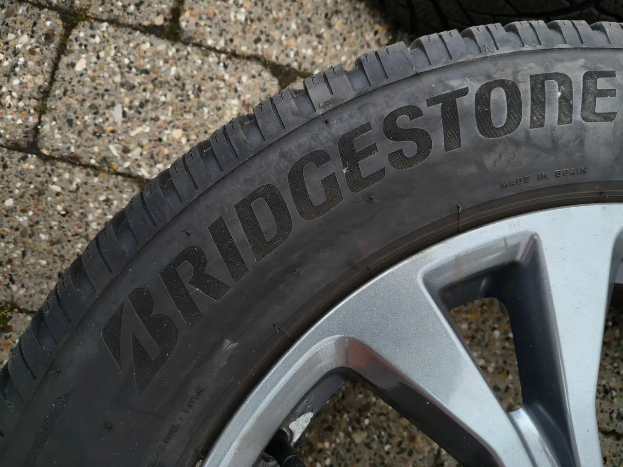 Billede 3 - Bridgestone vinterdæk og fælge til Ford Kuga